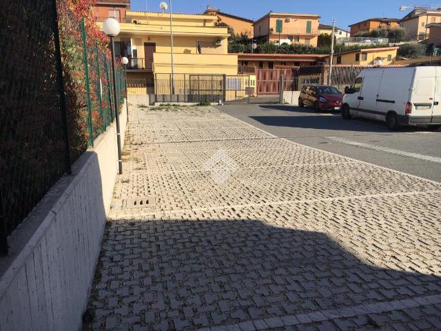 Box in vendita a Centroni, Roma Capitale