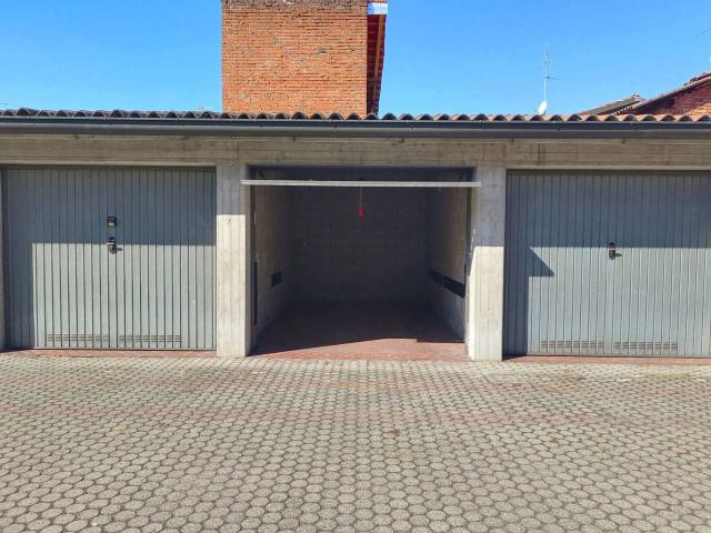 Box in vendita a Gerette, San Colombano Al Lambro