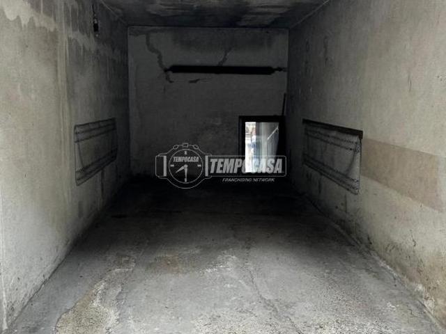 Box in vendita a Triulzo, San Donato Milanese