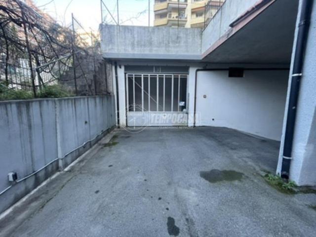 Box in vendita a San Remo, Liguria