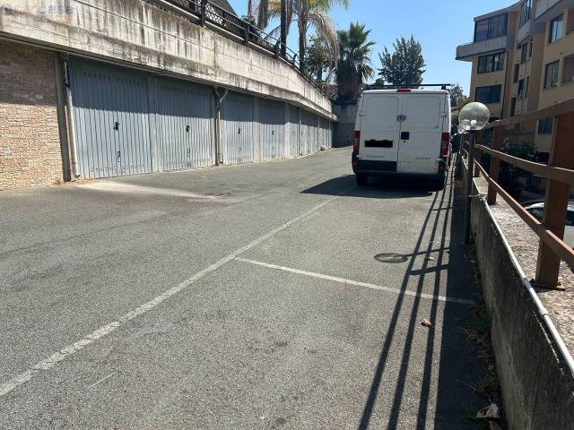 Box in vendita a San Remo, Liguria