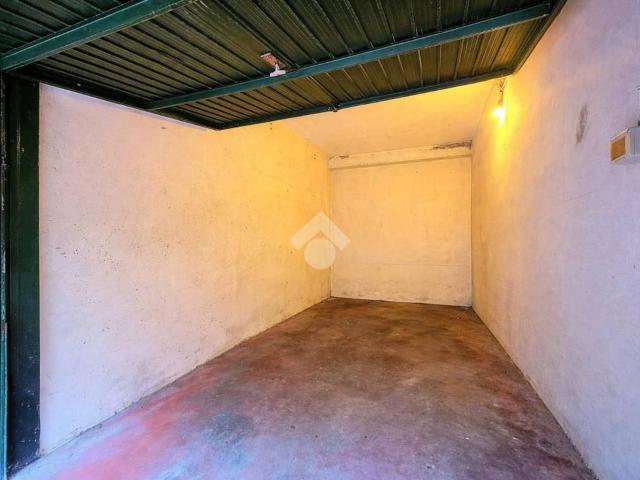 Box in vendita a Oltreletimbro, Albisola Capo