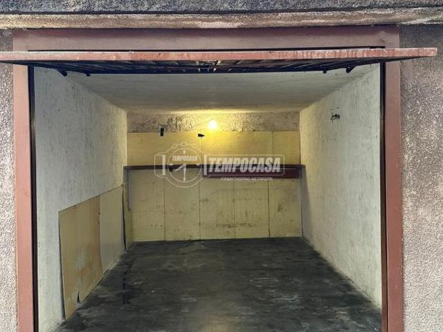 Box in vendita a Paderno, Seriate