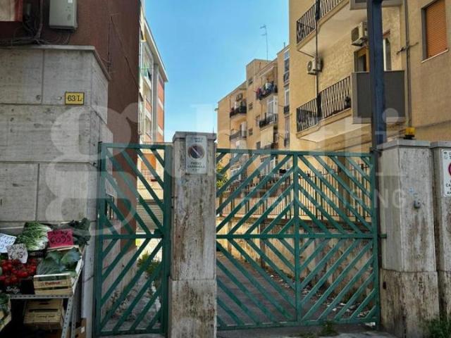 Box in vendita a Puglia, Taranto