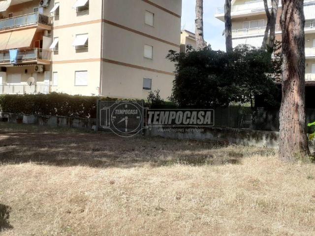 Box in vendita a Terracina, Lazio