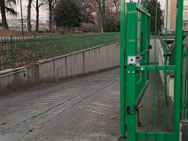 Box in vendita a Mirafiori Sud, Piemonte