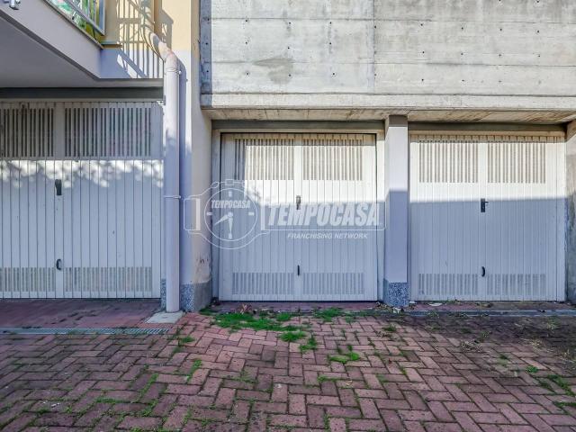 Box in vendita a Turbigo, Lombardia