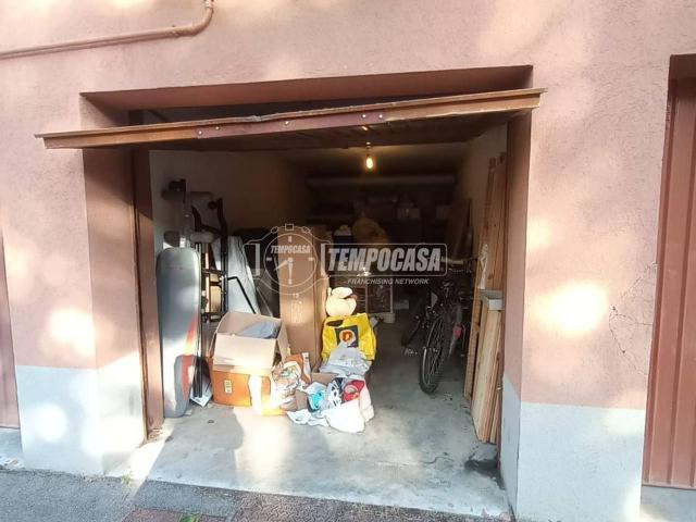 Box in vendita a Unione dei comuni Valli del Reno, Lavino e Samoggia, Pragatto
