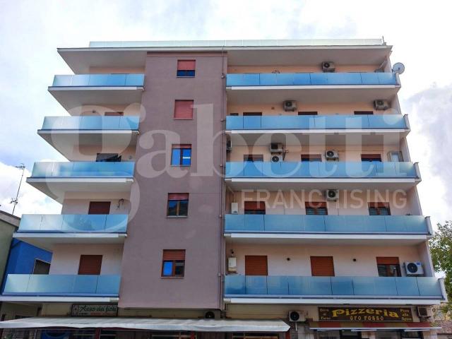 Box in vendita a Venafro, Molise