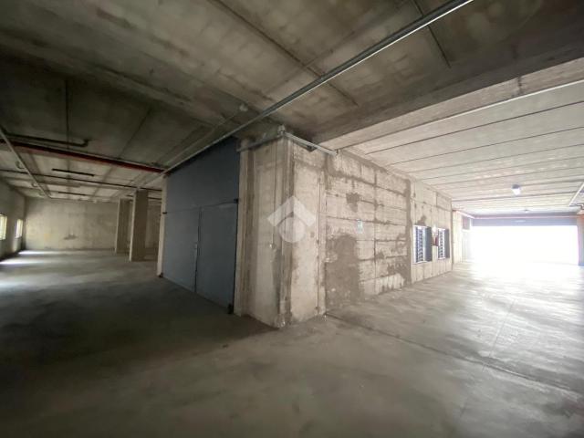 Box in vendita a Ovest, Brenzone