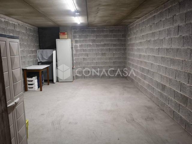 Box in vendita a Ovest, Brenzone