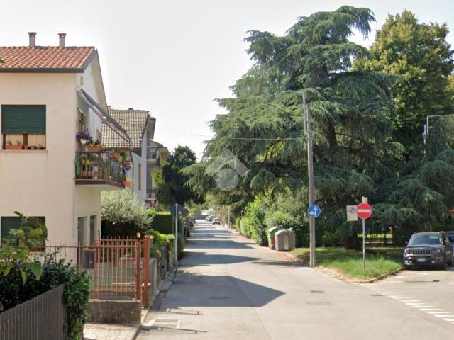 Box in vendita a Vicenza, Veneto
