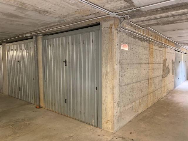 Box in vendita a Vigevano, Lombardia