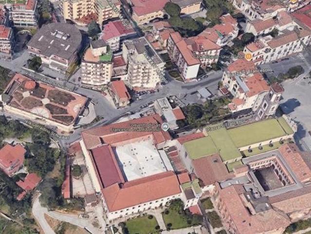 Box in vendita a Cava De' Tirreni, Campania