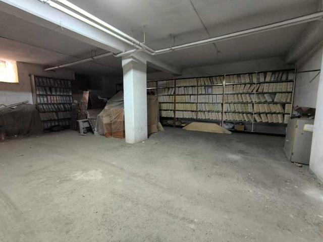 Box in vendita a Nola, Campania