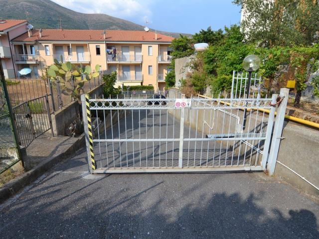 Locale Commerciale in vendita a Ceriale, Liguria