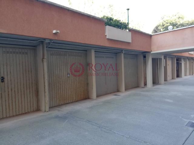 Box in affitto a Fabbricotti, Livorno