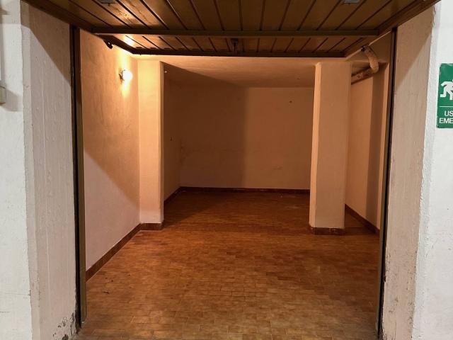 Box in vendita a Albenga, Liguria