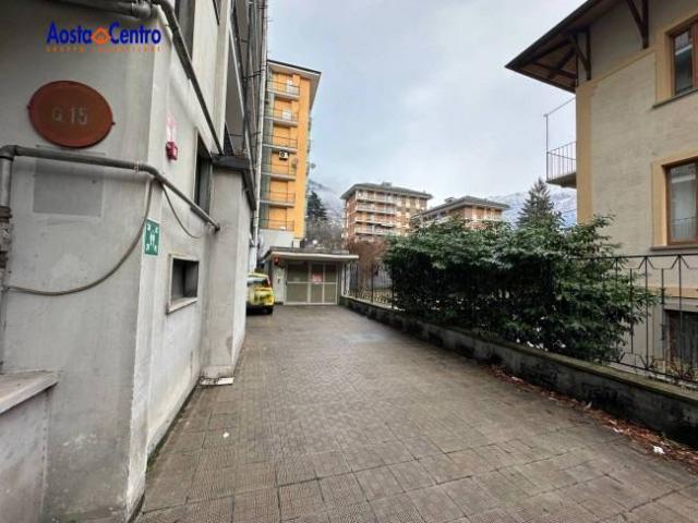 Box in vendita a Le Gotrau, Aosta