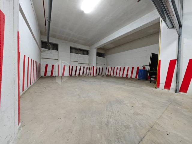 Box in vendita a Avellino, Campania