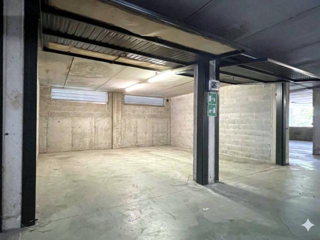 Box in vendita a Cairo Montenotte, Liguria