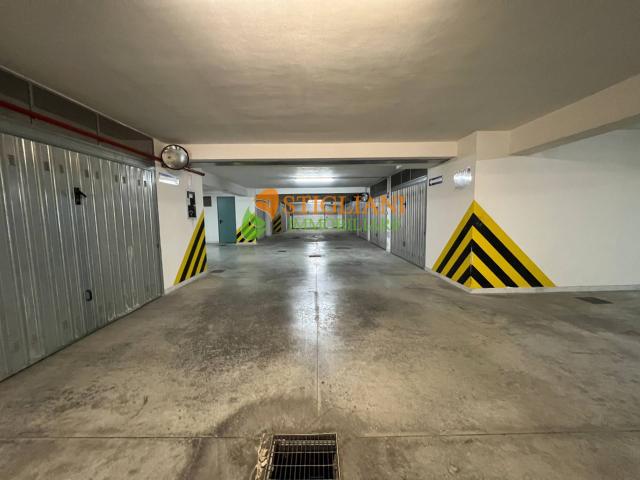Box in vendita a Campobasso, Molise