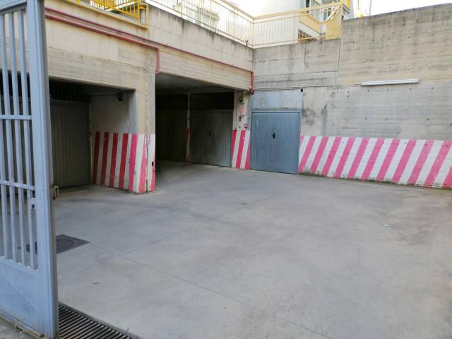 Box in vendita a Puglia, Barletta-andria-trani