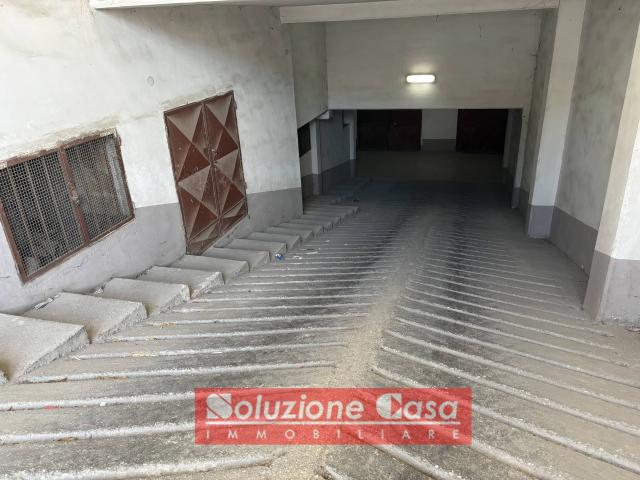 Box in vendita a Puglia, Barletta-andria-trani