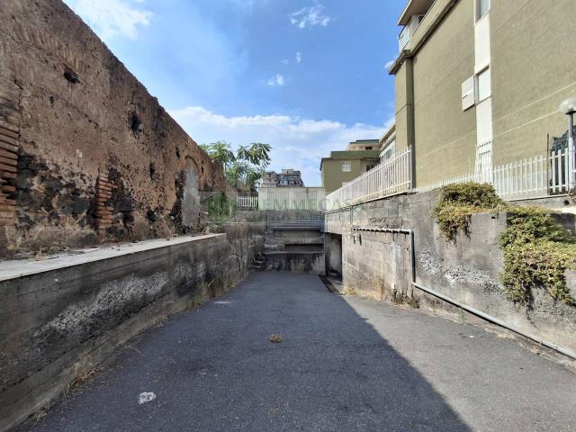 Box in vendita a Picanello-Ognina-Barriera-Canalicchio, Catania