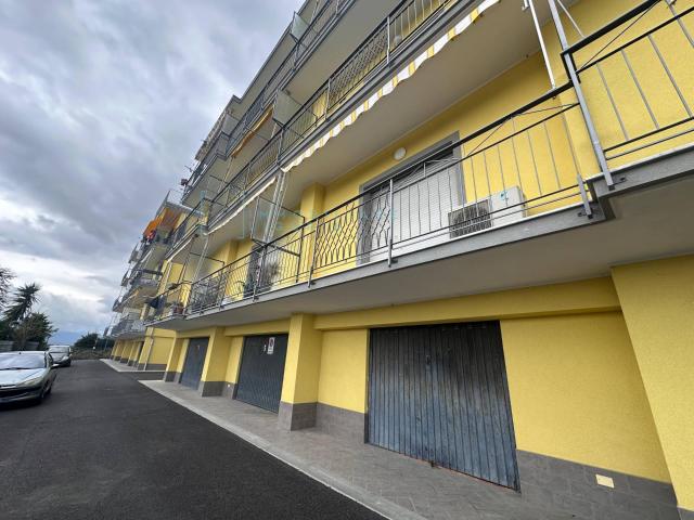 Box in vendita a Ceriale, Liguria