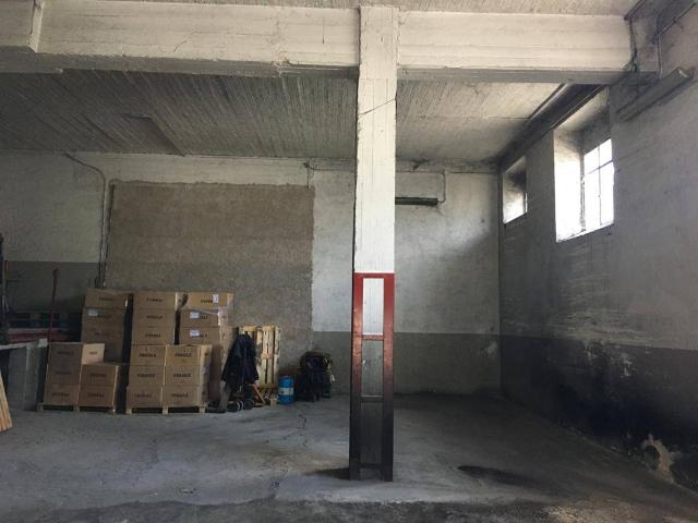 Box in vendita a Spina, Marche