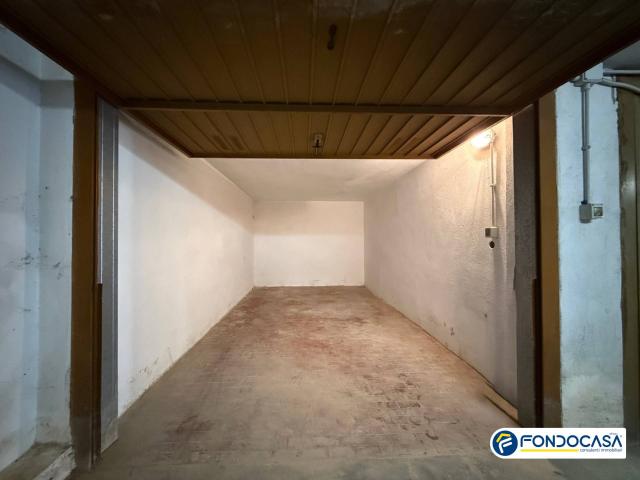 Box in vendita a Loano, Liguria