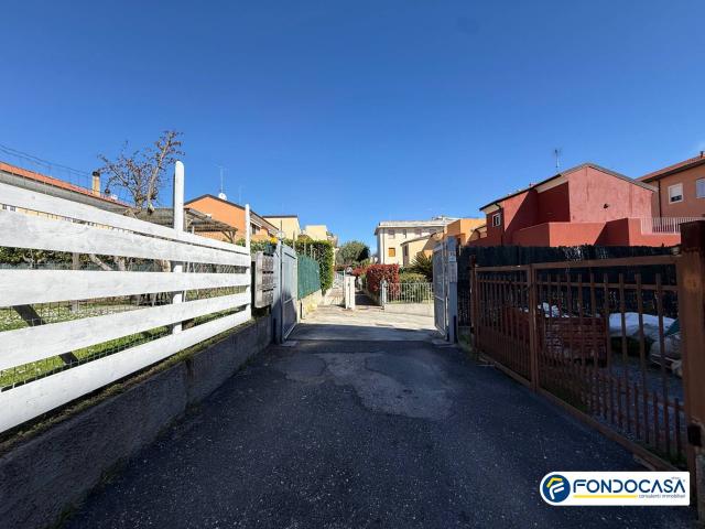 Box in vendita a Loano, Liguria