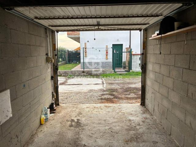 Box in vendita a Mezzanino, Lombardia