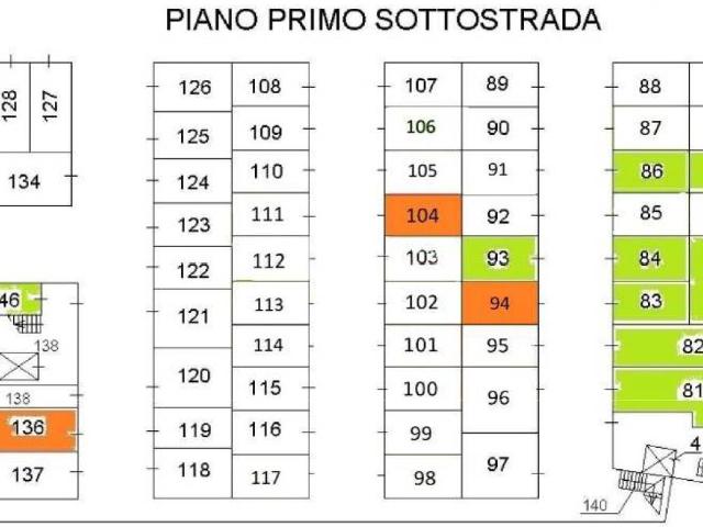 Box in vendita a Miralfiore, Marche