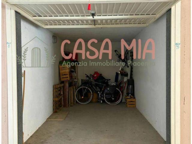 Box in vendita a Rottofreno, Reggio Emilia