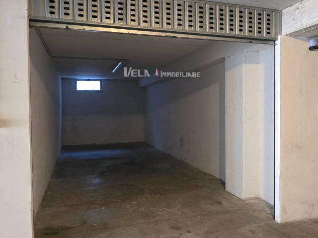 Box in vendita a Marche, Ascoli Piceno
