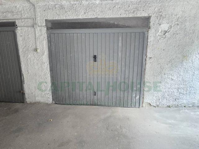 Box in vendita a San Nicola La Strada, Campania