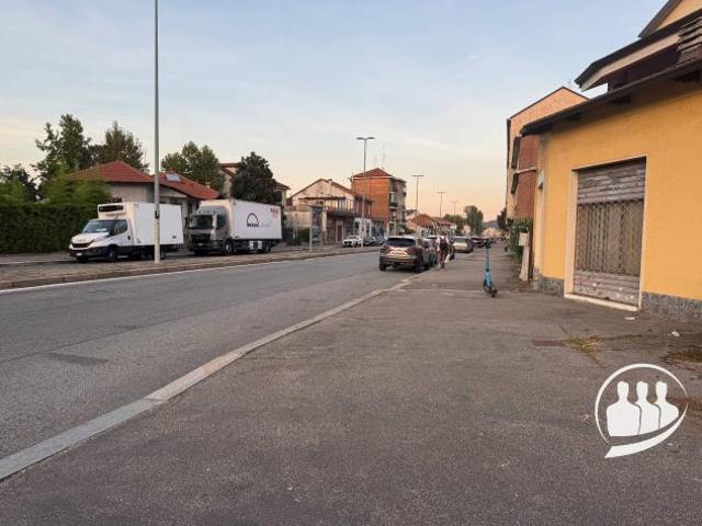 Box in vendita a Bertolla, Piemonte