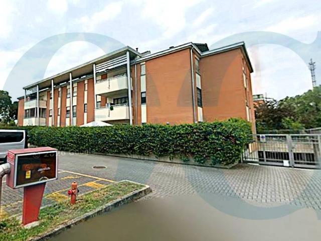 Box in vendita a Cascina Gaggia, Trezzano Sul Naviglio