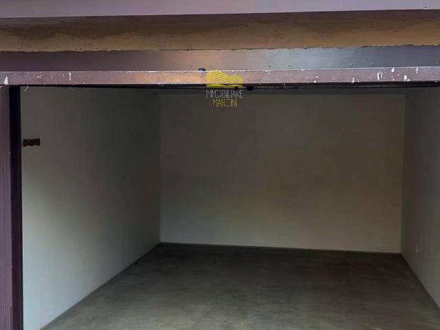 Box in vendita a Trezzo sull'Adda
