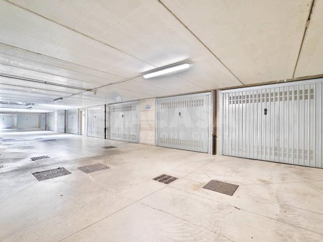 Box in vendita a Sulbiate, Lombardia