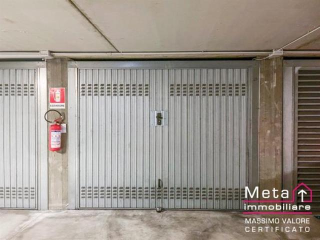 Box in affitto a Milano, Lombardia