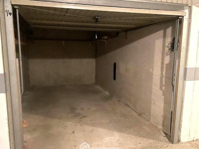 Garage vente à Arrondissement de Draguignan, Sainte-maxime