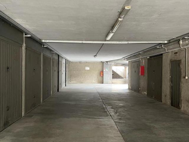 Box in vendita a Leumann, Piemonte