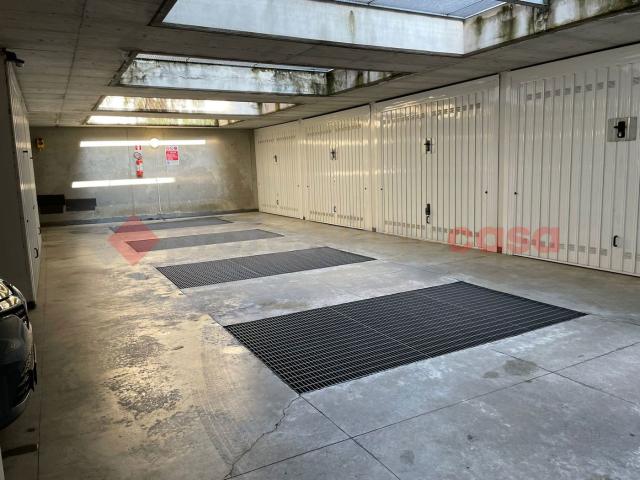 Box in affitto a Municipio 6, Milano