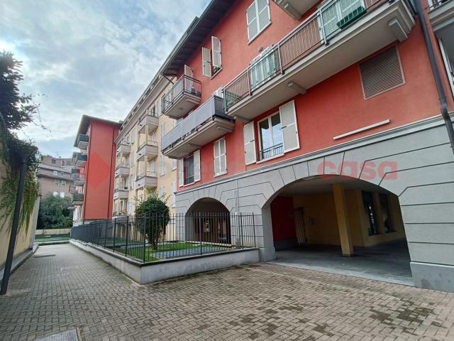 Box in vendita a Busto Garolfo, Lombardia