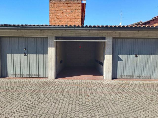 Box in vendita a Gerette, San Colombano Al Lambro