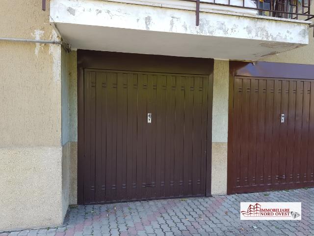 Box in vendita a Sedriano, Lombardia