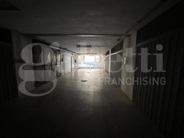 Box in vendita a Puglia, Barletta-andria-trani
